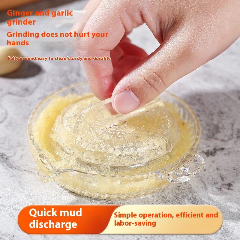 Kuchyňské pomůcky Plastové nástroje na strouhání zázvoru a česneku Mačkací nástroj s víčky Kuchyňské ovoce Zelenina Ruční mlýnek Přenosný Kulatý