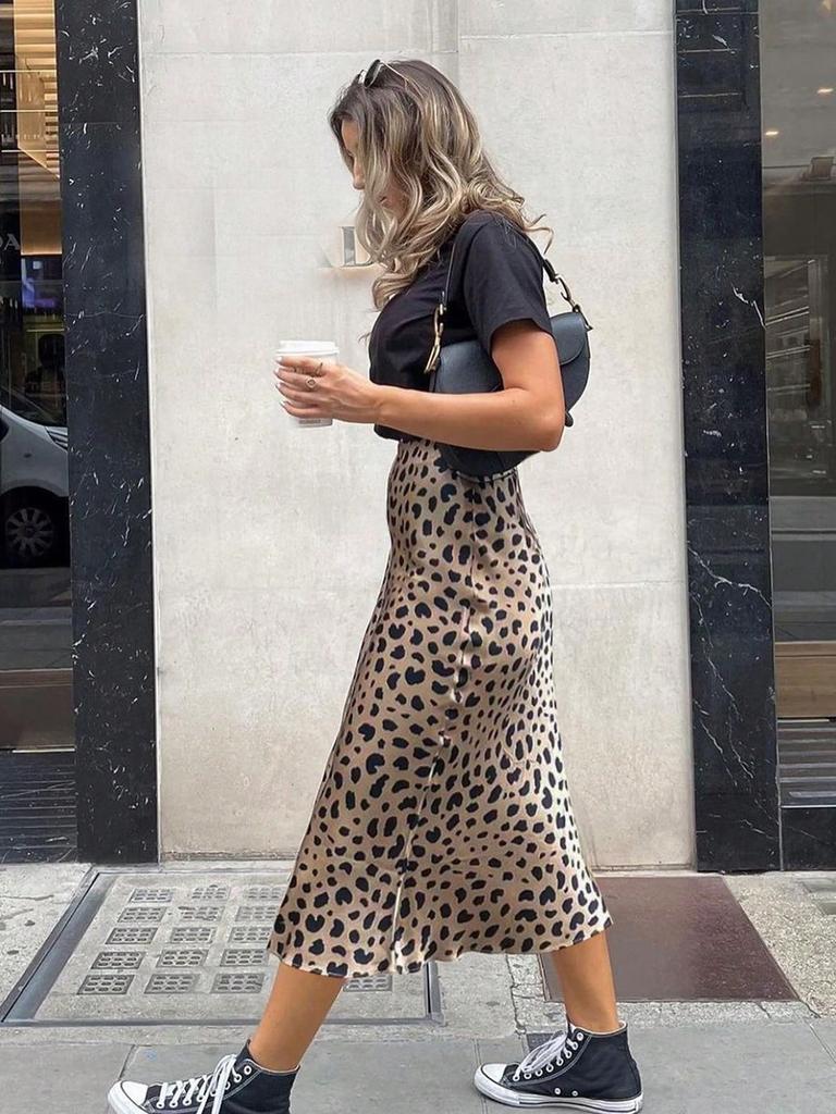 Women Elastic High Waist Satin Zipper Back Mermaid Hem Casual Comfort Skirt Elegant Chic Luxury Fashion Solid Silk Fabric With No Wrinkle