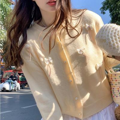 Herbstmantel Damen Nische Französisch Milch Sanft Gestrickte Strickjacke Schleife Perlenverschluss Süßes Oberteil