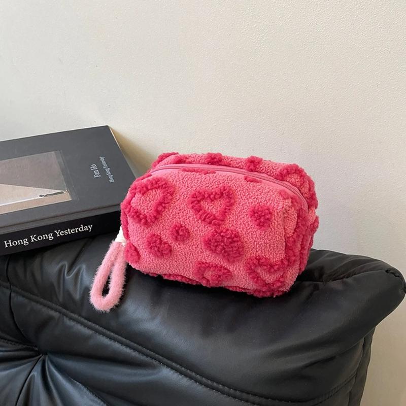 Large Capacity Plush Makeup Bags Toiletry Bag Travel Cosmetic Storage Bag Portable Love Print Organizer Pencil Case Cute Clutch Pouch