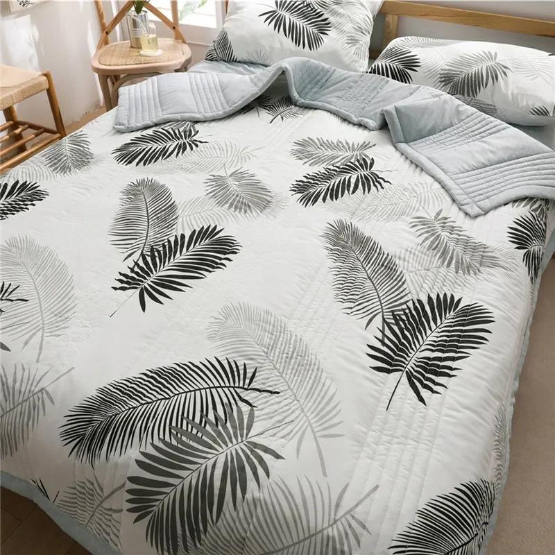 Summer Quilt Microfiber Lightweight Air Conditioner Quilt, Soft Skin-Friendly Breathable Thin Quilt for Bedroom Home Quilt (Pillowcase Need Order)