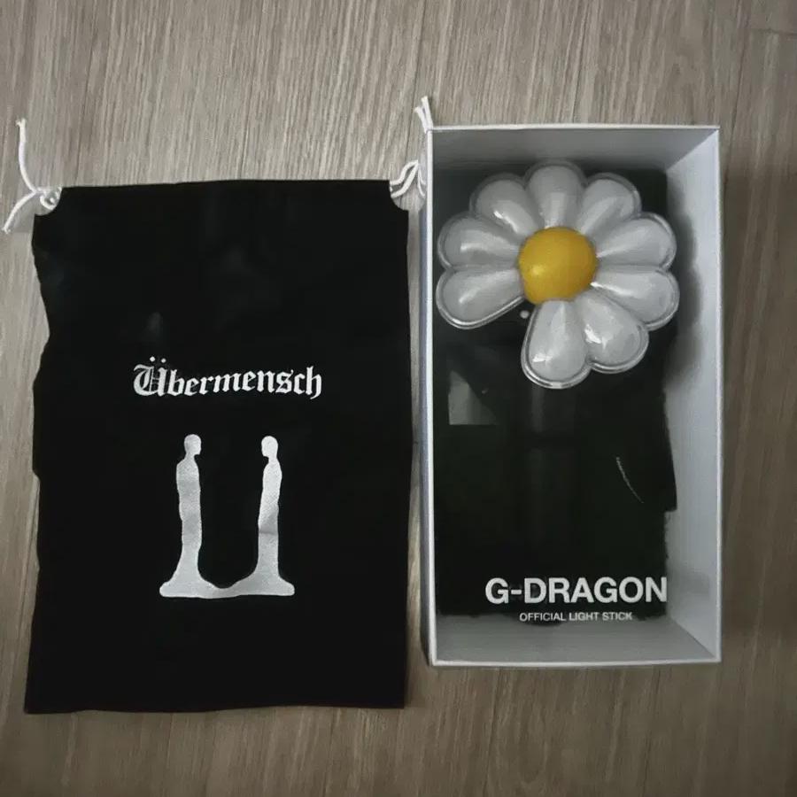 

Sell) G-dragon Daisy Bong