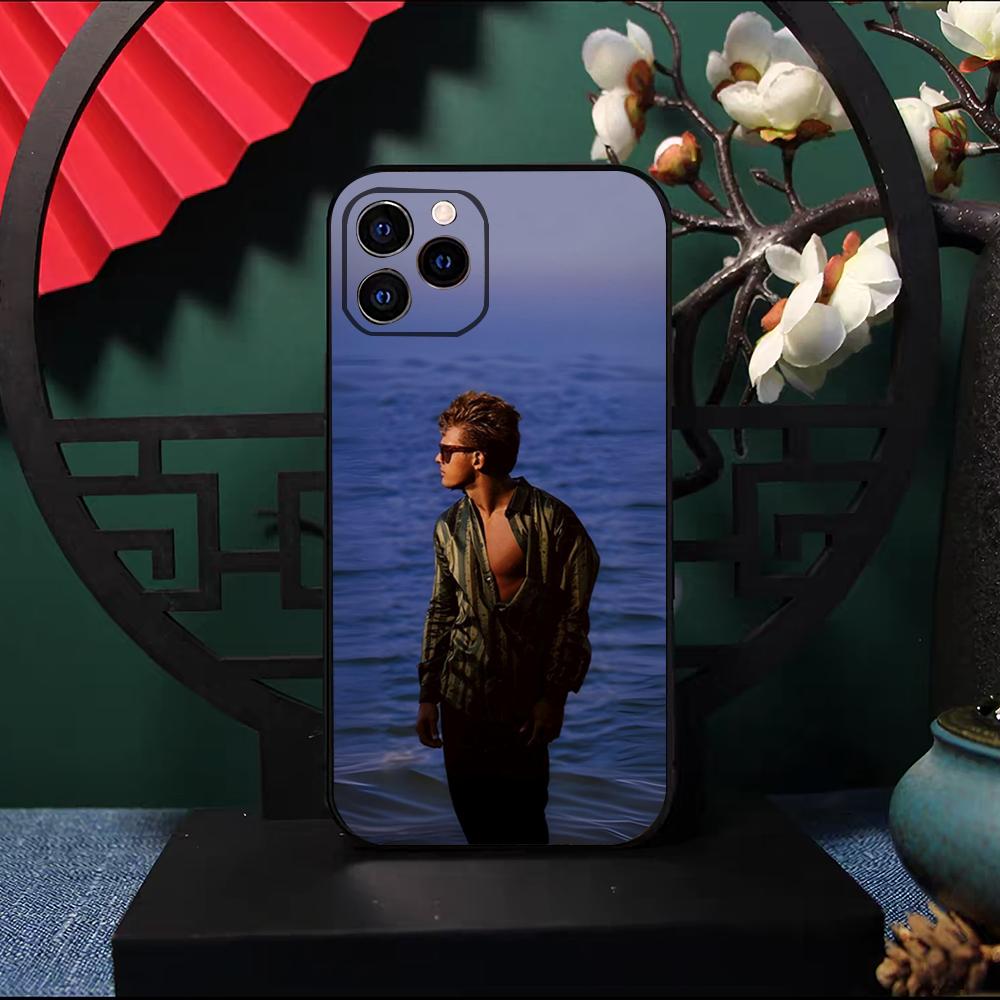 Singer L-Luis Miguel Phone Case For IPhone 17 Pro Max 16 15 14 Pro Max 13 11 X Xs Xr 8 7Plus Silicone Cover