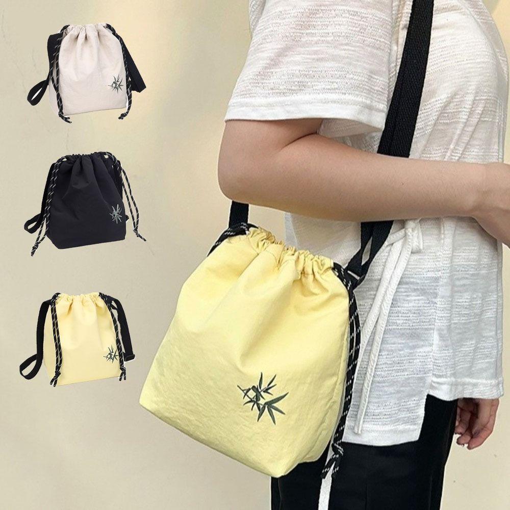 Large Capacity Nylon Bucket Bag Lightweight Crossbody Bag Simple Drawstring Shoulder Bag  Ladies
