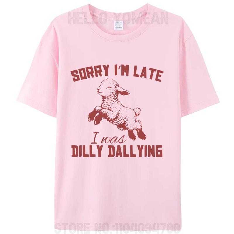 Promiň, že jdu pozdě, loudal jsem se. Vtipné meme s kozou, jak skáče. Unisexové módní bavlněné tričko s kulatým výstřihem a grafickým Y2k topem.