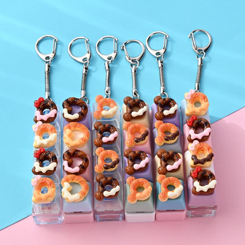 Popular Teddy Bear Love Keychain: Novelty Decompression Pendant for Stress Relief