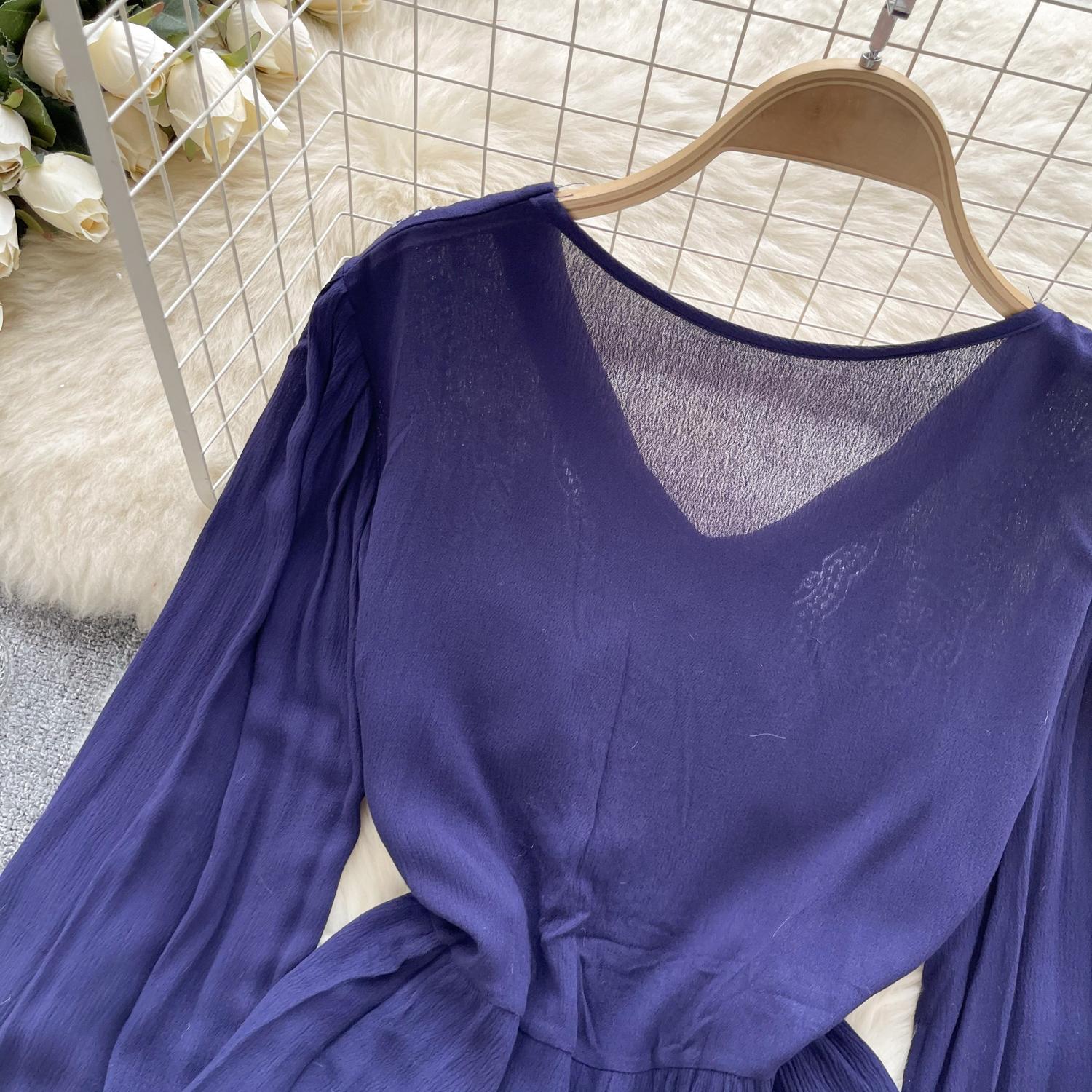 Весенняя свободная блузка с цветочной вышивкой — фото 14