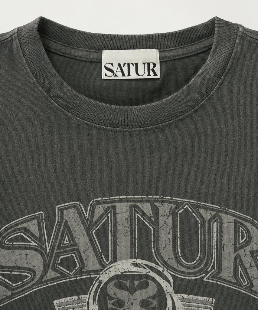 Seteo (W) Arch Logo Pigment Washed Short Sleeve T-Shirt Charcoal