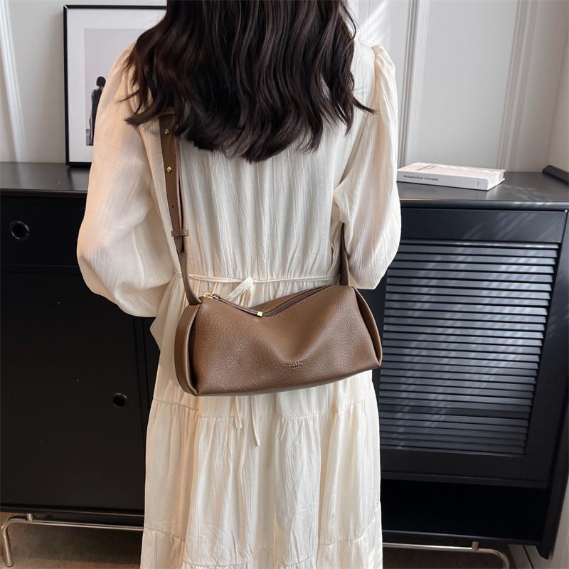 2023 Новый летний стильный городской простой плечевой рюкзак-сумка в форме подушки коричневый