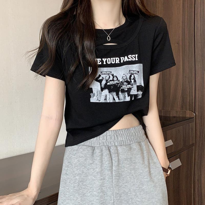 Retro printed short-sleeved women s summer T-shirt new design round neck hollow and thin short top M чёрный