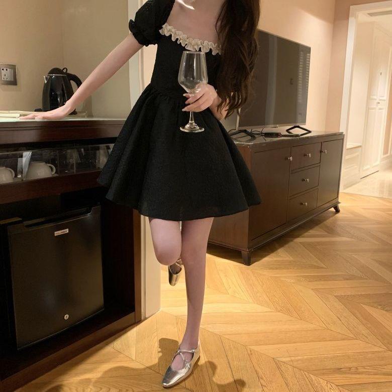 2026 Summer Trendy French Sweet & Spicy A-line Dress with Puff Sleeves & Bow