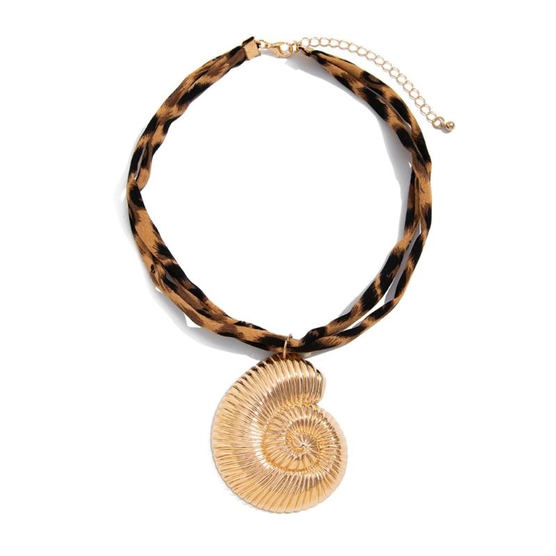 Adjustable Sea Star and Conch Pattern Cotton Cloth Necklace With Alloy Charm for Casual Outfits or Travel Accessories