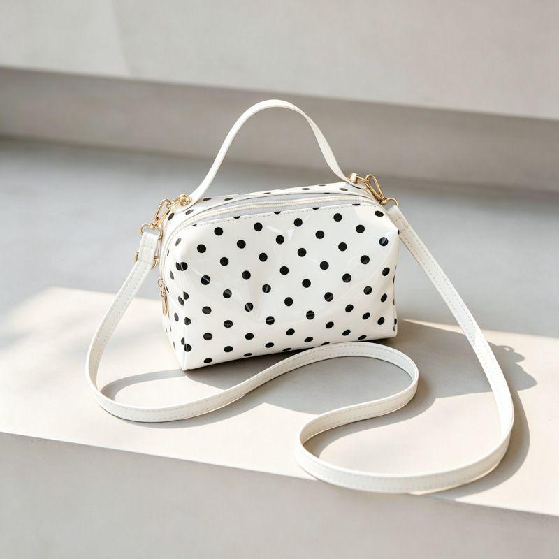 Polka dot portable small square bag women's high-value versatile casual shoulder bag fashionable going out commuter messenger bag