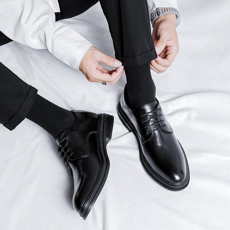 Scarpe da Uomo Nere a Punta in Pelle - Stile Britannico, Formali da Business, Casual, Rialzanti, Ideali per l'Autunno e i Matrimoni.