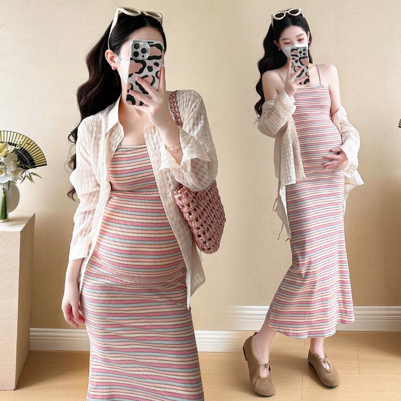 

Spring Maternity Rainbow Stripe Slim Fit Dress & Sun Protection Shirt Set 2X Large