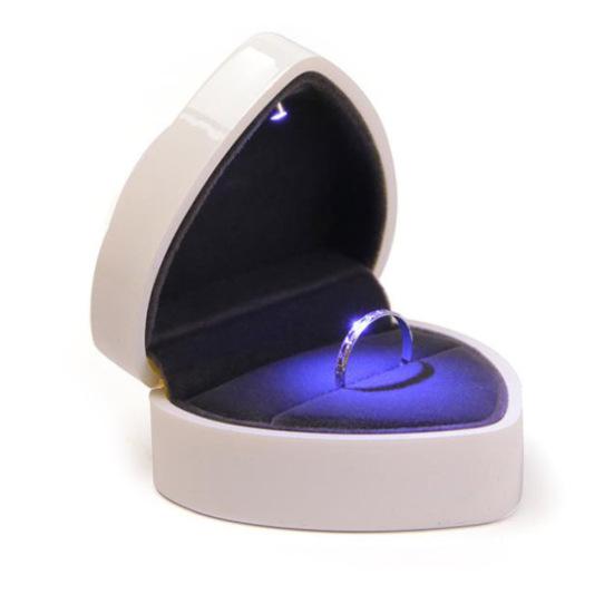 Heart Shape LED Light Ring Holder Box Proposal Wedding Band Display Storage Case