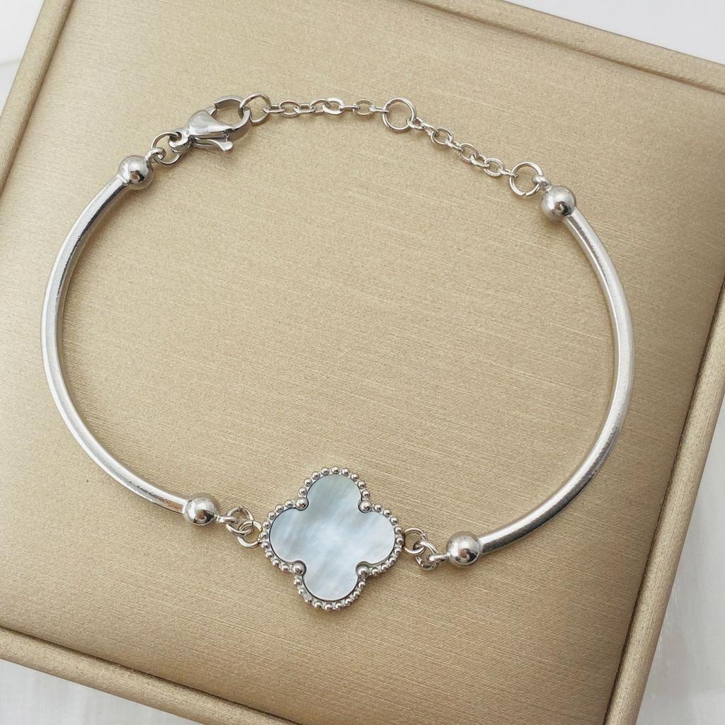 Lucky Four-leaf Clover Five-flower Bracelet - Tarnish-free Women's Bracelet