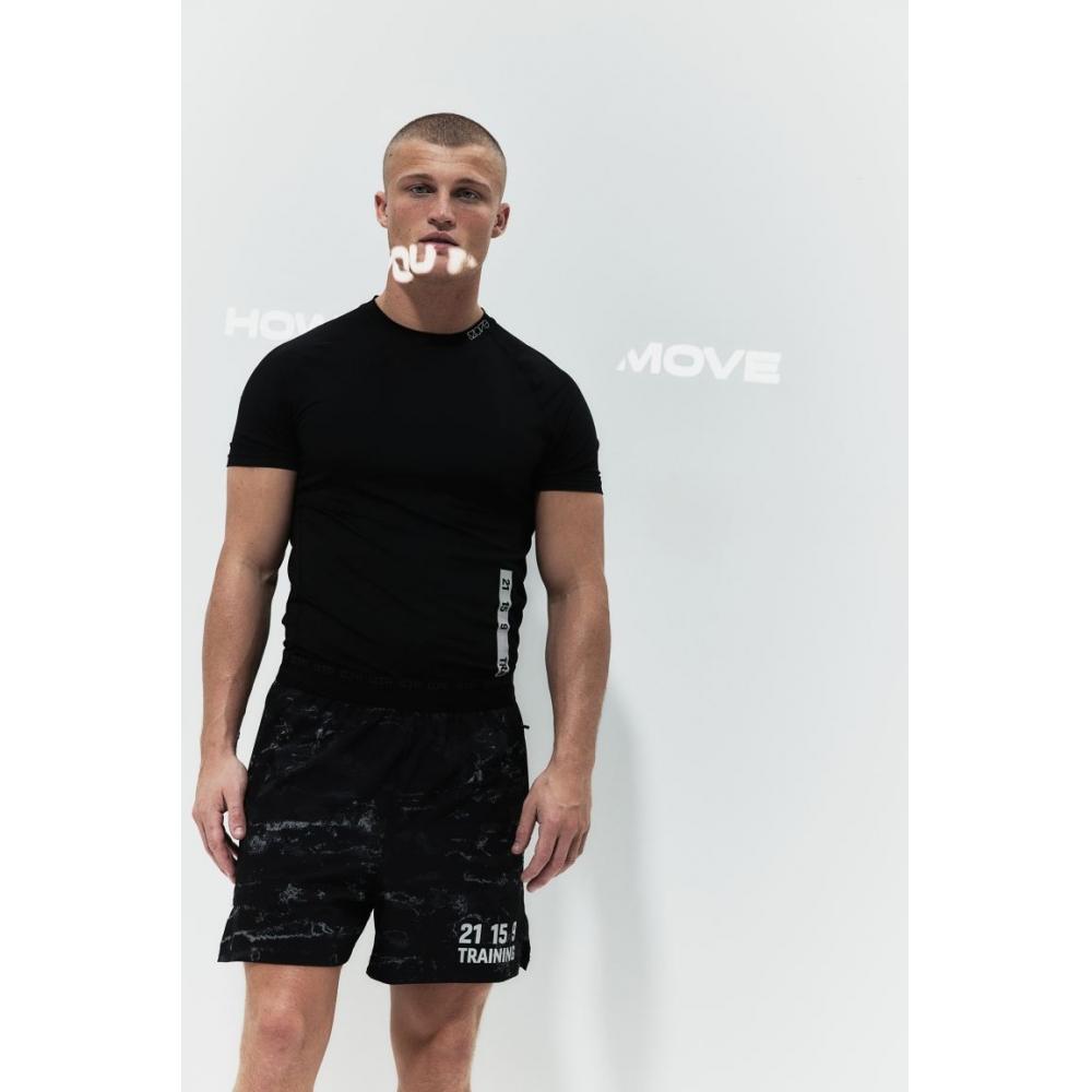 

Спортивная футболка HM DryMove Muscle Fit, черная, для тренировок