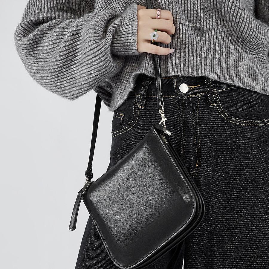 2025 New Model Single-Shoulder Crossbody Small Bag, Genuine Leather Versatile Underarm Bucket Bag, Mobile Phone Bag, High-End Niche Women's Bag