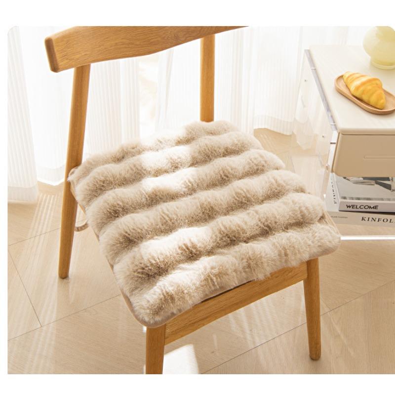 Tutu Velvet Warm Seat Cushion, Fart Cushion, Chair Cushion, Office Sedentary Artifact, Winter Thickened Plush Student Cushion, Seat Cushion
