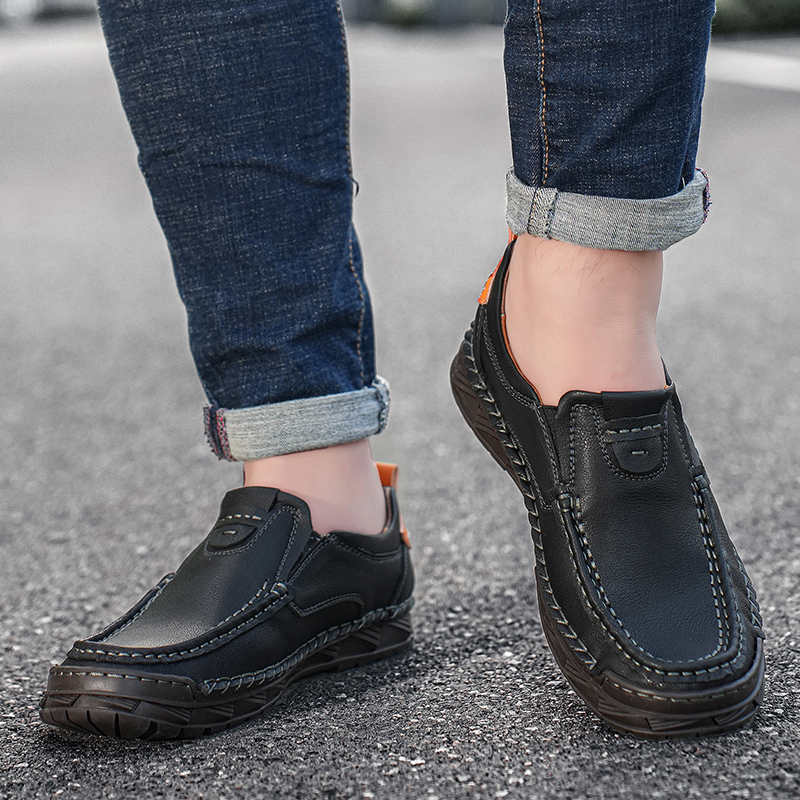 Fashion Legitimate Leather Low Men Tennis Shoes Therapeutic Men's Sneakers Walking Red Flats Sport Gym Cool High Fashion Sapato