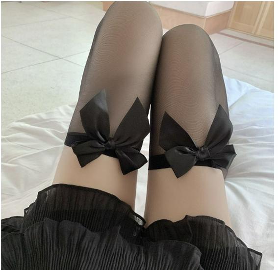 Huahu A8 Black Thigh-High Stockings with Bow and Wooden Ear Edge