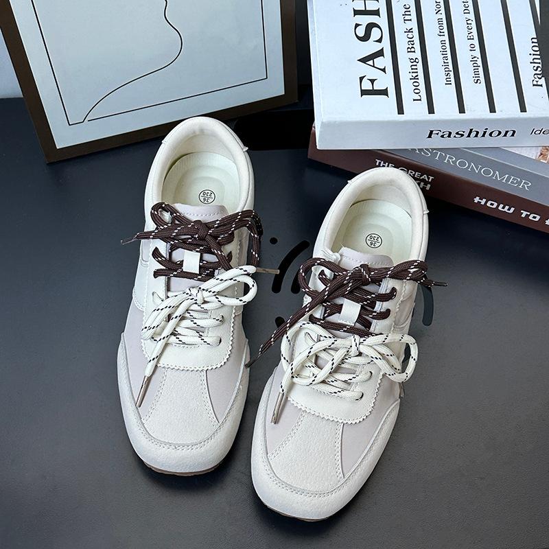 A retro Forrest Gump training casual shoes 22 years old spring new soft sole comfortable sports lightweight