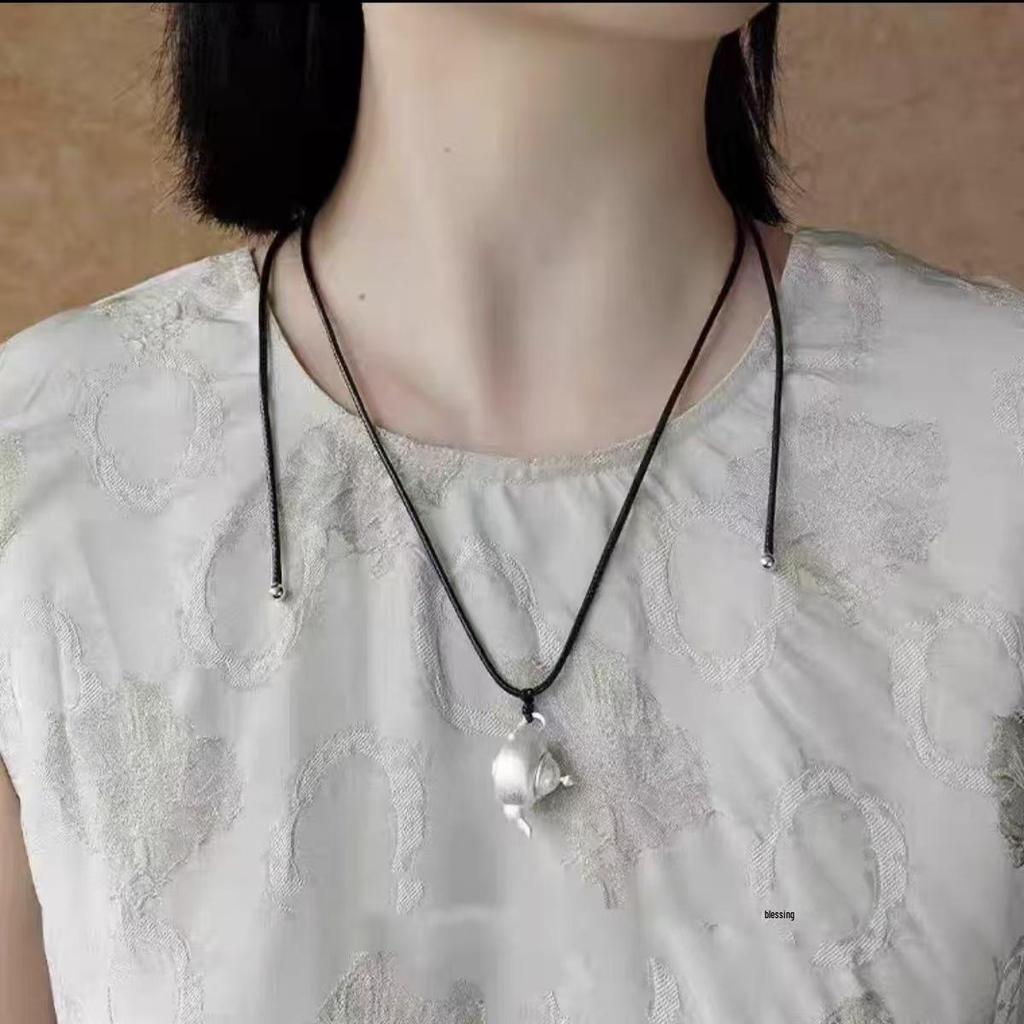 Brushed Silver Teapot Pendant Leather Necklace: Adjustable, Versatile Autumn/Winter Fashion Chain