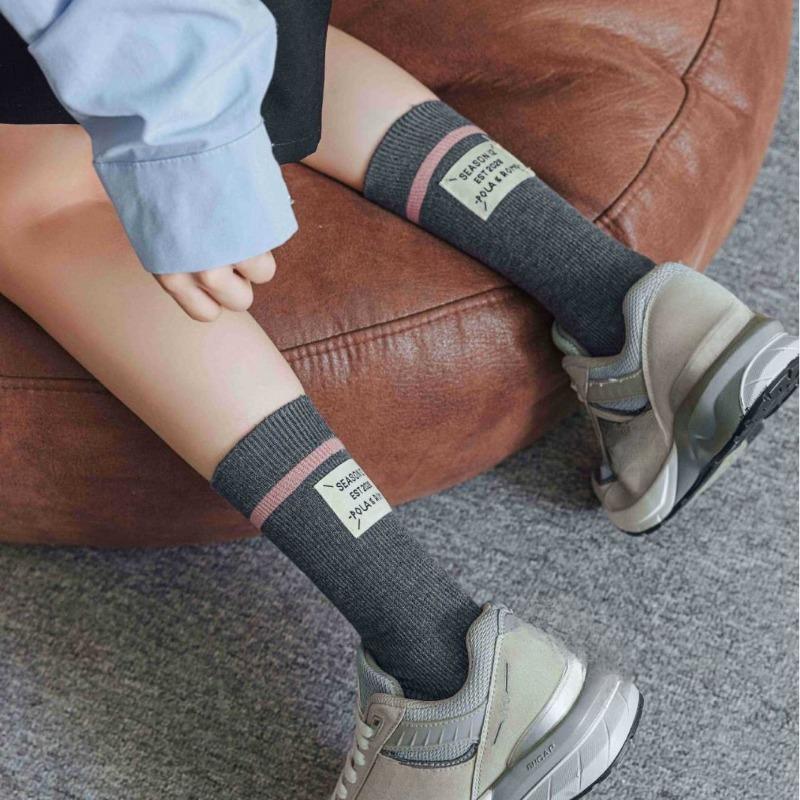 Multicolored Wool Mid-calf Socks for Women In Autumn and Winter, Thickened and Warm Striped Heels with Fabric Labels