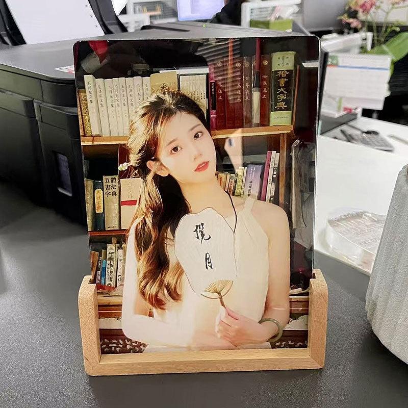 Modern U Shaped Acrylic Photo Frame Walnut/Beech Base Transparent Desktop Decor for Home Office Photo Display Gift