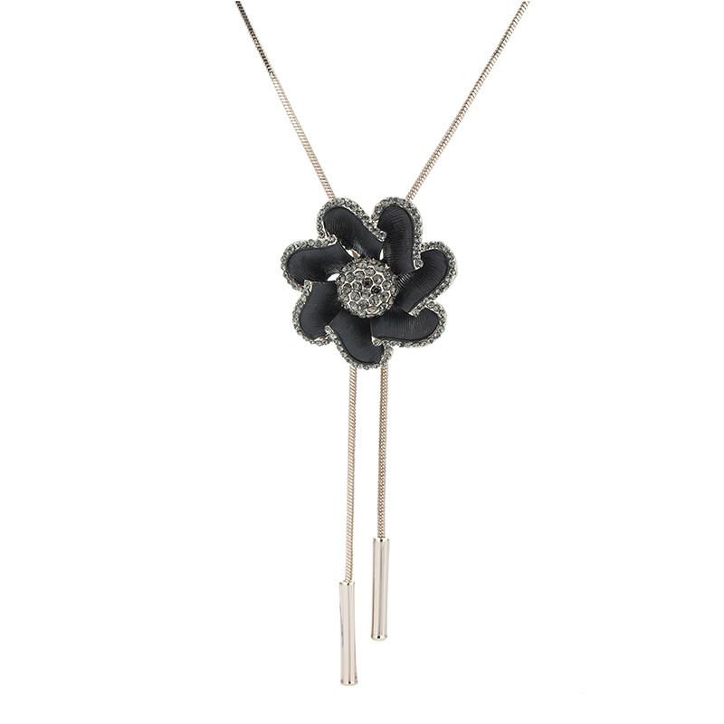 Chic Stylish And Long Chain Flower Sweater Necklace With Luxurious Accents Rhinestone