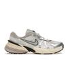 V2K Run Summit White Women Sneakers Pure-Platinum Light-Iron-Ore Metallic-Silver FD0736-100