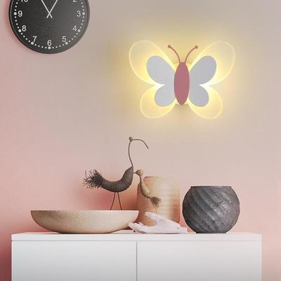 Nordische Schmetterlings-Wandleuchte: Luxuriöses Schlafzimmer-Nachttischlicht für eine romantische Hochzeitszimmerdekoration.