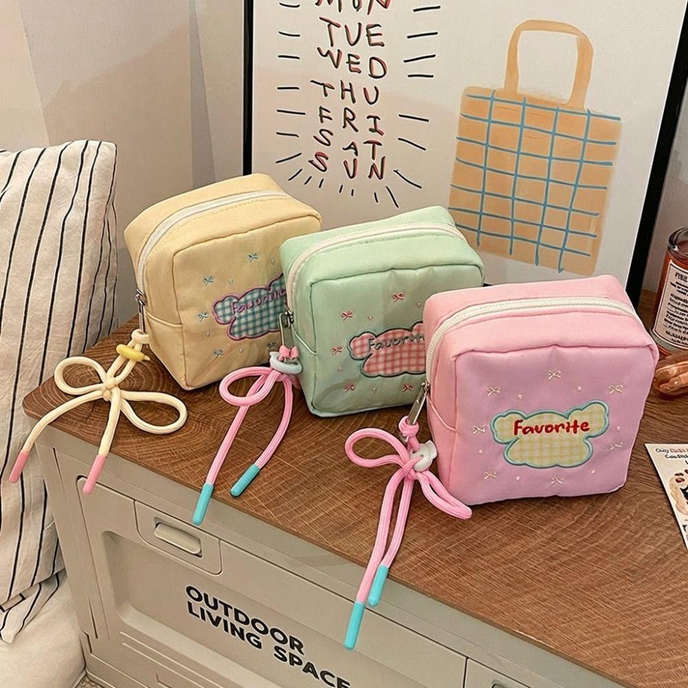 Mini Sanitary Napkins Storage Bag Embroidery with Lanyard Lipstick Storage Pouch Gift Large Capacity Feminine Period Pouch