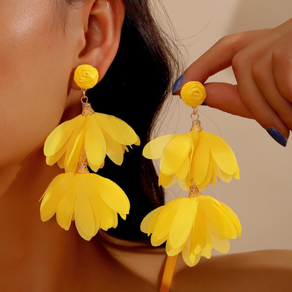 Boho Style Chiffon Flower Earrings Exaggerated Ear Studs Trendy Fabric Tassel Earrings  for Women