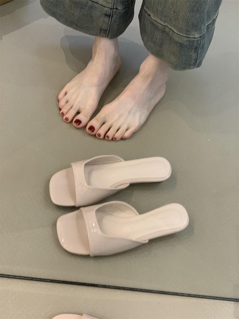 

Gentle fairy style slippers female outer wear 2025 summer French temperament elegant simple fish mouth open-toed wedge sandals 35