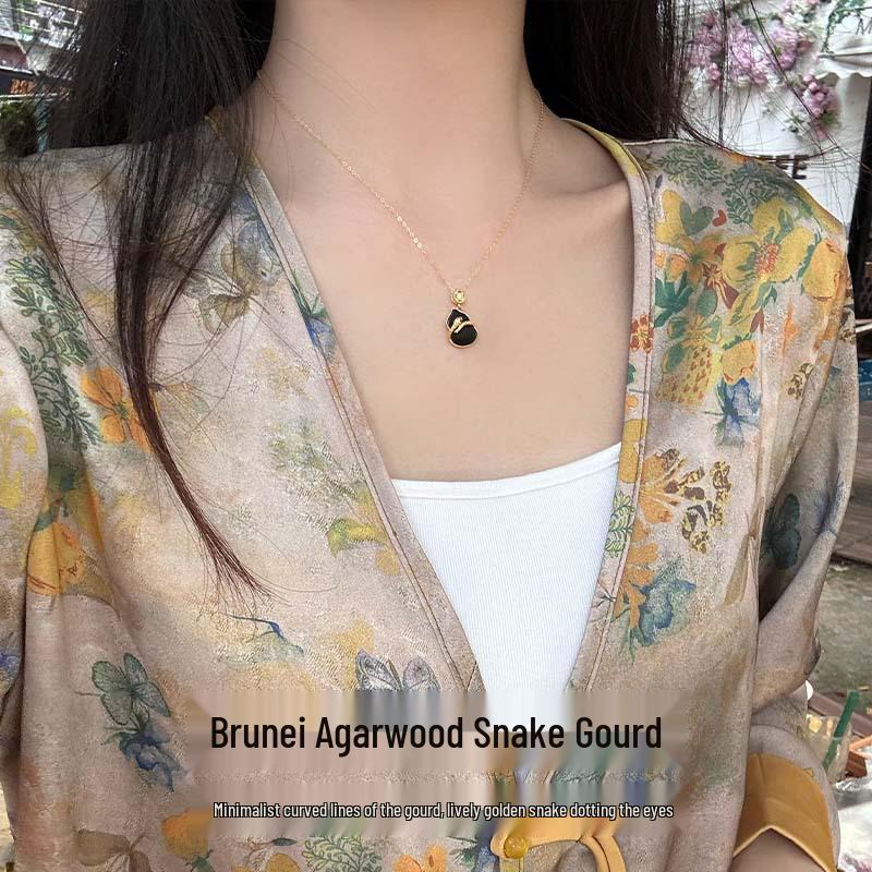 Agarwood Snake-Wrapped Gourd Pendant: Year of the Snake Fashion Accessory SH2025118