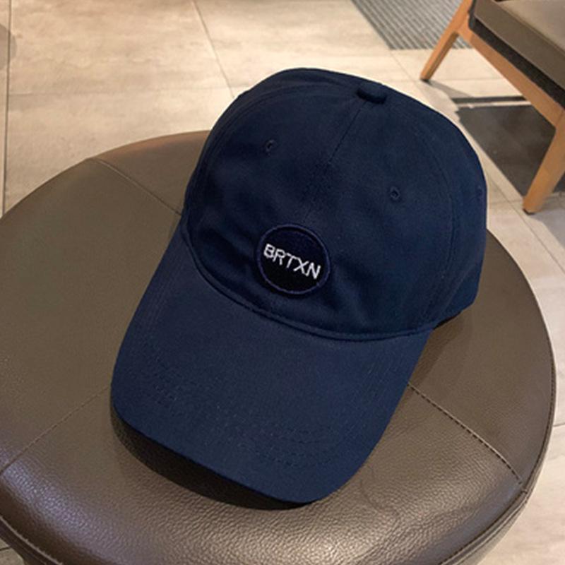 Trendy Women's Korean Style Sun Protective Baseball Cap with Japanese Duck Tongue Design and Round Label