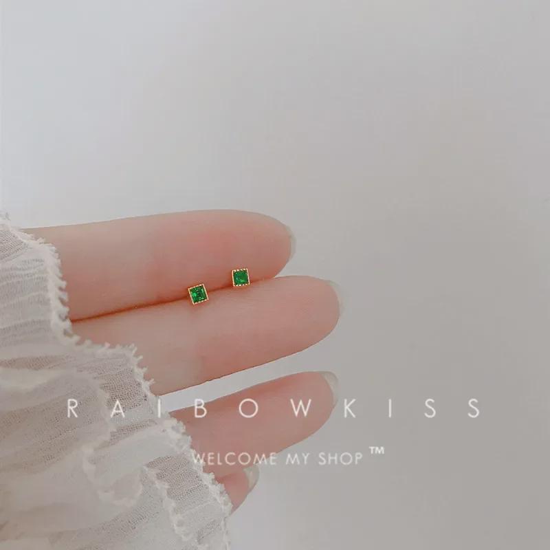 Petites Boucles d'Oreilles Puces Vertes avec Aiguille en Argent 925 pour Hommes & Femmes