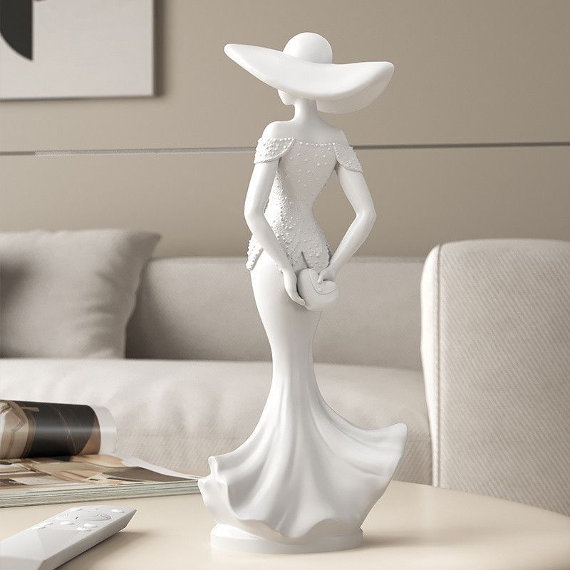 European White Female Sculpture Decoration Resin Figurine Small Statue for Living Room Wine Cabinet Study Human Art Decoration