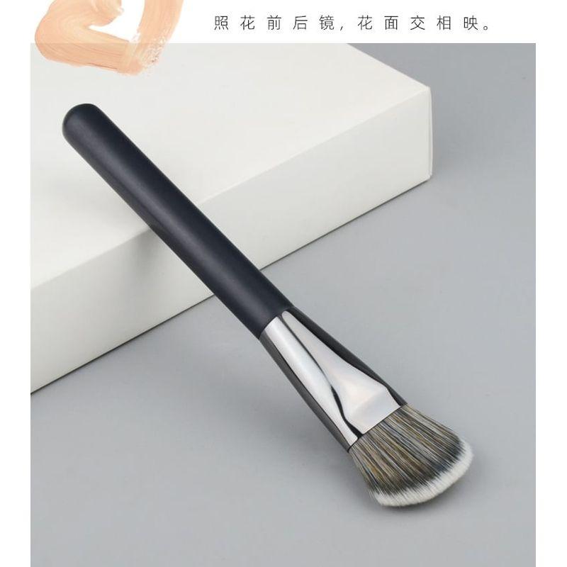 ZOREYA - Slanted Foundation Brush