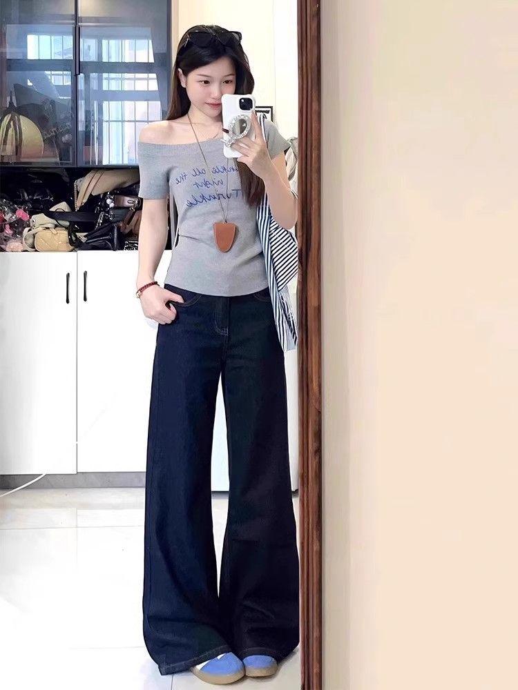 Graues Strick-T-Shirt mit koreanischem Schriftzug und kurzen Ärmeln - Damen Sommer Chic, Figurbetontes Design, Vielseitiges Oberteil