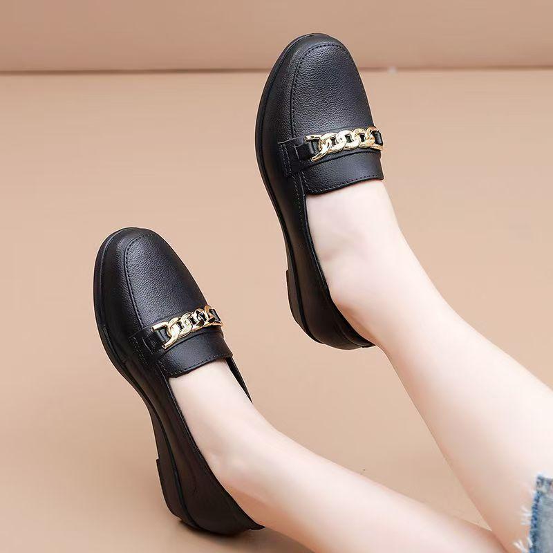 Women's New Shallow Flat Sole Rain Shoes Soft Sole Non Slip Slip On Waterproof Round Toe Kitchen Work Shoes Light Commuter Shoes