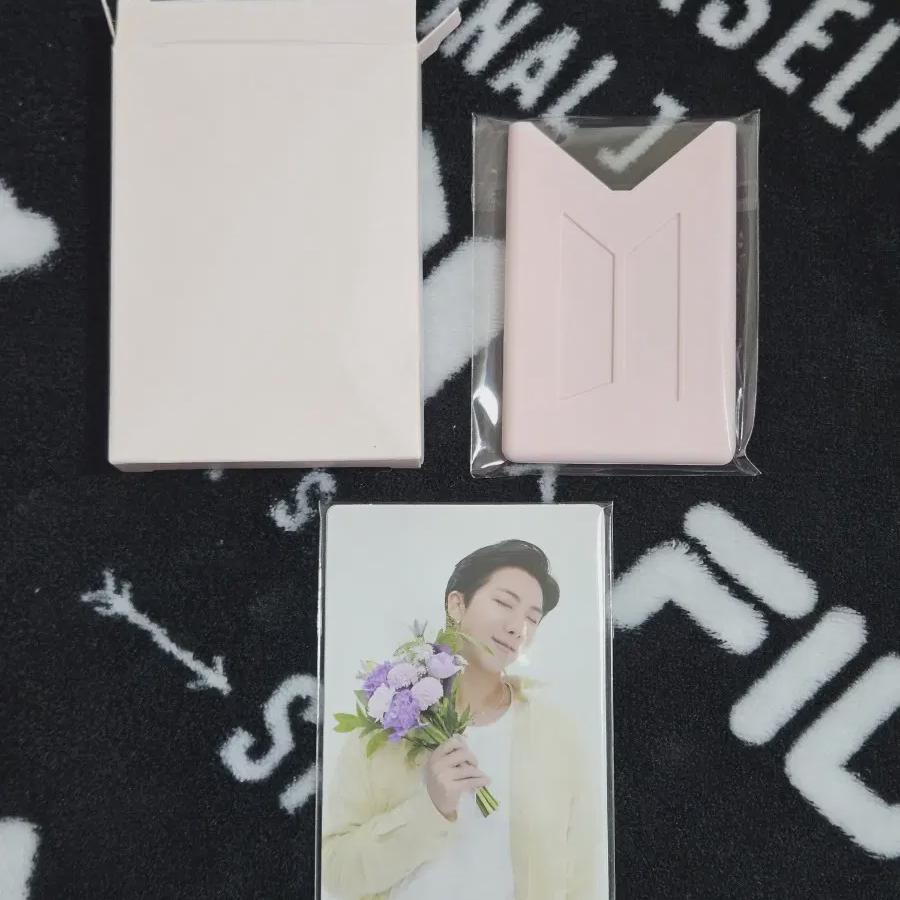 

Bulletproof Ami Membership Gift Kit Photocard Full Set Bts