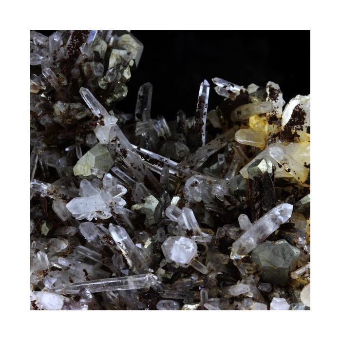 Pierres et Minéraux. Siderite, Quartz , Pyrite. 1114.0 ct. Mésage Mine, Saint-Pierre-de-Mésage, France.