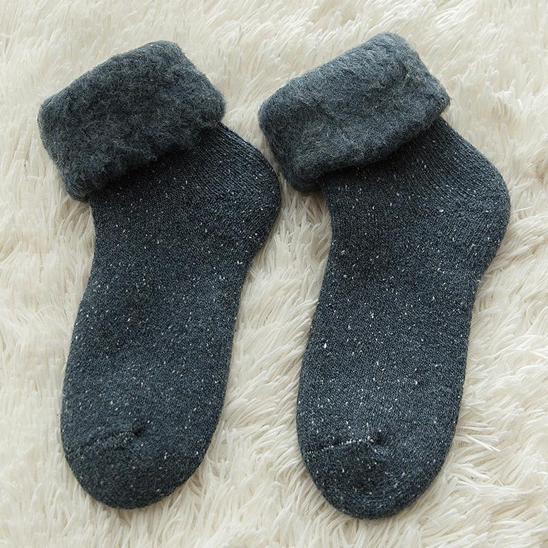 New Winter Warm Wool Women Socks Solid Color Thicker Cashmere Socks Merino Socks Against Cold Snow Russia Male Womens Socks