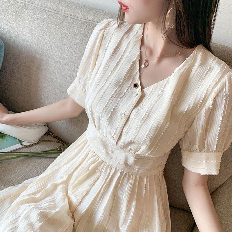 Elegant French Niche 2026 V-Neck Slimming A-Line Chiffon Dress for Women