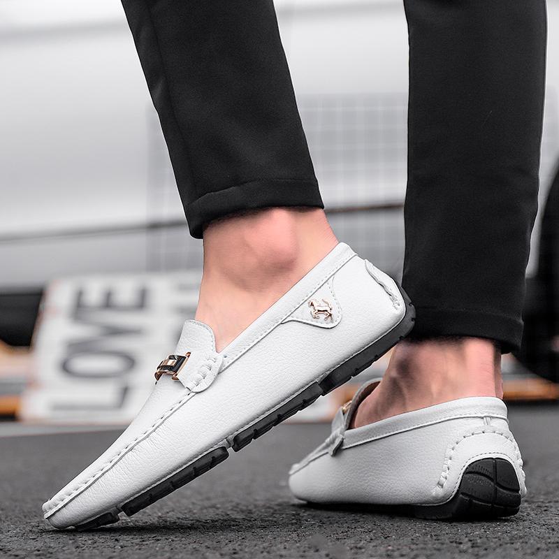 Lightweight Leather Loafers Men Casual Shoes 2025 Luxury Designer Mens Moccasins Breathable Slip On Flats Male Driving Shoes