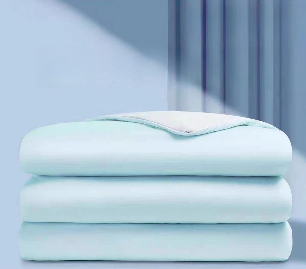 A-Class Polyamide Cool Silk Summer Quilt - Machine Washable, Student Dormitory Ice Cream Quilt