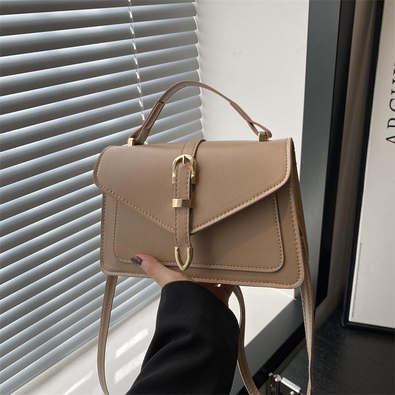 Temperament small bag women's bag 2025 summer new fashion portable messenger bag Korean version personalized ins shoulder small square bag